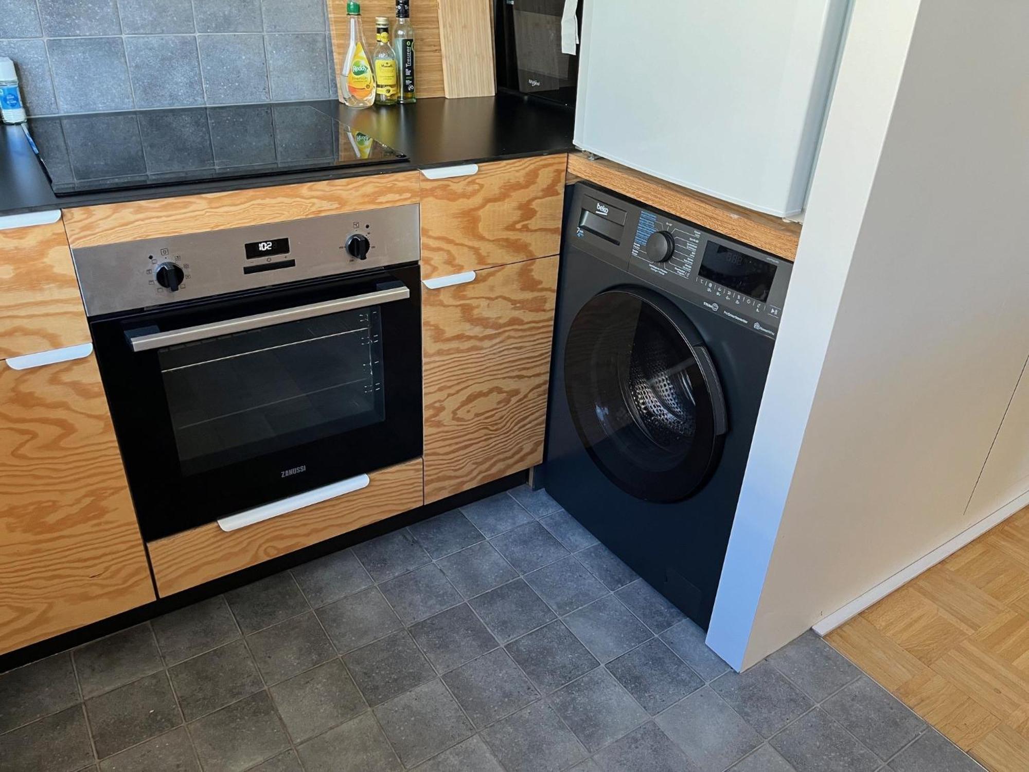 Trendy & Sunny Apartment In Gent Bagian luar foto